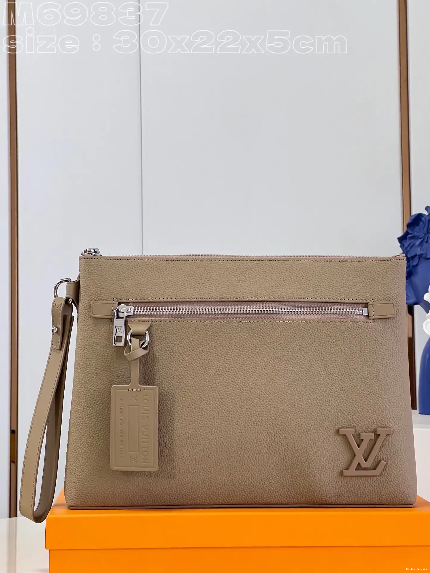 Cheap VUITTON LOUIS POUCH IPAD 0521